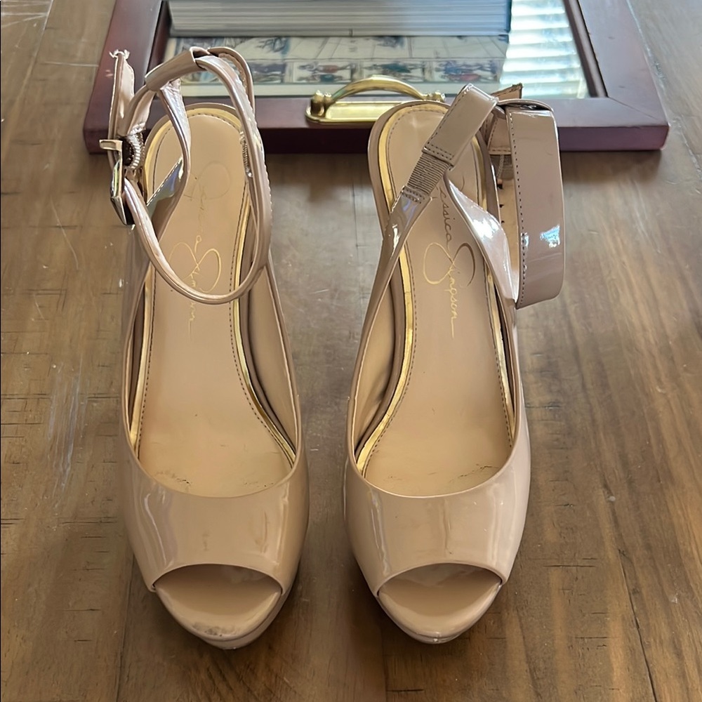 Jessica Simpson Nude Peep Toe Heels